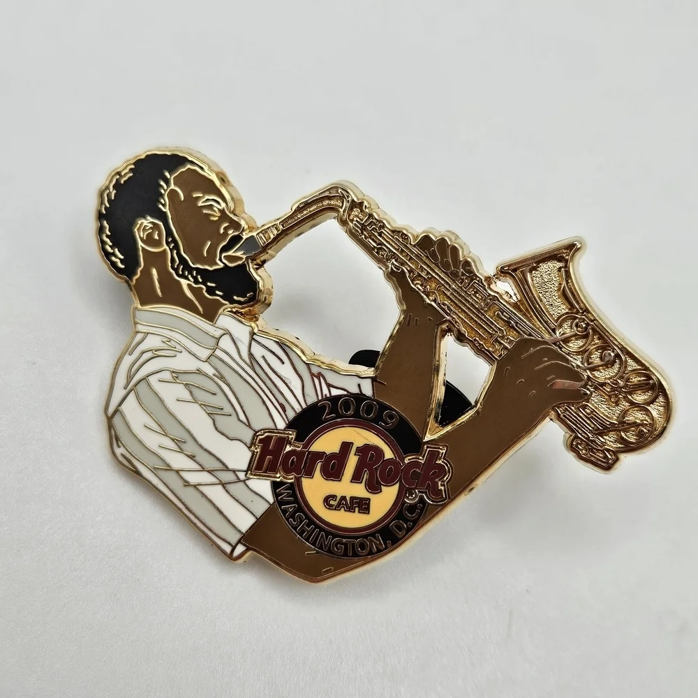 Hard Rock Cafe Washington DC Pin Limited LE 300 Saxaphone Jazz Player 2009